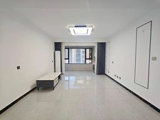 精装修小高层 证满两年 三叶草户型 地铁 诚心出售