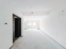 近地铁 双卫 中间楼层采光好 南北通透 次新小区 电梯房