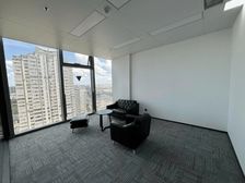 新宁云中心235平口三隔间江景房可配家具停车方便