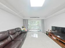 精装修,可拎包入住,小区中间位置,南北通透