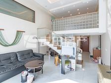 国贸CBD商务区,客厅挑高4.68米,观景中国尊