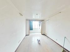 本房产权清晰 房东诚心出售 空间大交通便利 配套齐全