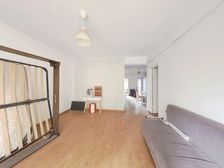 镇宅大树在阳台,遮风避雨净家宅。