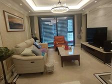 一品滨江湾西区4室2厅2卫南朝向440.0万元/套出售