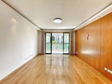 中友嘉园 12号线口 电梯三房 背靠漕河泾 价格可谈