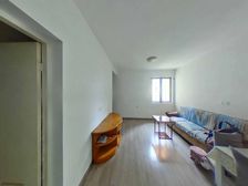 此房装修清爽,室内采光清晰,地铁4号线旁,地段成熟