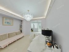 高尔夫花园新上通透田园装修大2房,户型方正,带80平大院子!