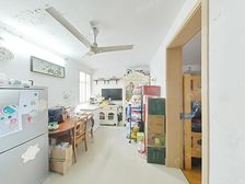 新上双南大两房,采光刺眼非顶楼,看房方便,诚意出售