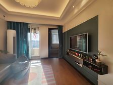 融创凡尔赛四期 开发商精装 拎包入住 价格可谈 必看保真