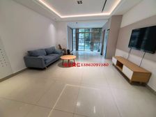 送车位 双自库 精装3房,户型正气,楼层好老少皆宜 有院子