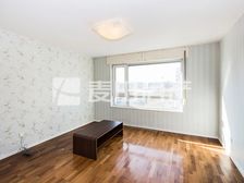 3室2厅锋尚国际公寓