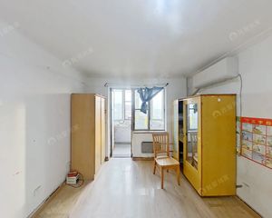 地铁口 电梯房 南北通透两居 视野采光好
