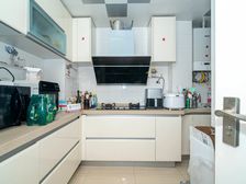 双规交上盖社区,小区出门口就是真如绿地、山姆会员店