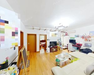 望京桥北 公园旁 花家地西里豪装两居 业主诚意出售 拎包入住