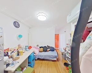 正规一居室诚心出售小区门口就是地铁站