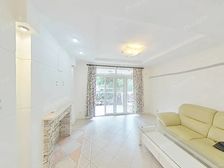 新上复式大两房,位置安静,产权清晰,看房方便,价位可以谈