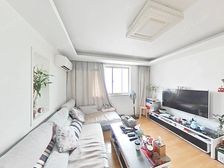 全明大一房,客厅超大窗口,花园位置