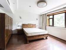 西山别墅 350 平使用 50 平庭院,新出性价比联排别墅