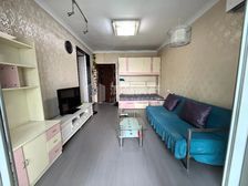 市中心,安静小区,2室2厅1卫1阳台精装,房东换房