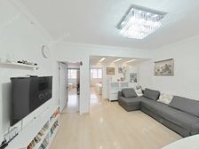 有固定车位 一梯两户附送储藏室 诚意卖