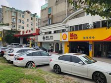 桐泾南路三香福郡东门195平两层双开间年租17万售430万!