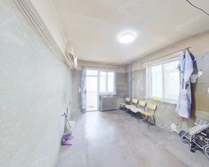 蒲黄榆地铁,新华社宿舍楼,全明格局三居室,满五年!