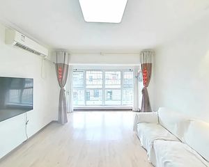 花梨坎地铁站满庭芳嘉园两居室