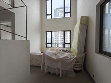 北滨路 龙湖春森彼岸三四五期四房260万