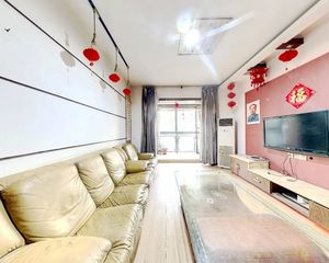 红光6号线旁 精装套二 首付9万 即买即住 满二 拎包入住