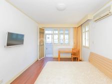 房子照片不是这样的,房东后面精装花了30w,感兴趣私我要图片