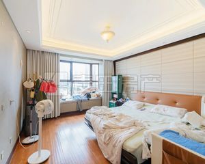 南北通透臻园4室2厅精装修