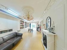 2022年次新房!一梯两户!带花园跟地下产权车位