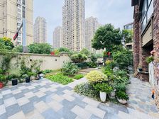 融创理想城市花园洋房 地上两层加地下两层 精装修花园200平