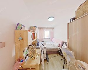 西城区二环边椿树馆东向两居室中间楼层业主诚售