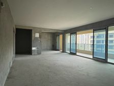 渝北区 中交中央公园和颂 四房 162万