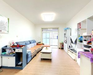 上锦颐园佳境2室1厅东南