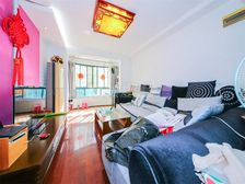 新上商品房 送天井花园 全明户型 位置安静 商业配套成熟