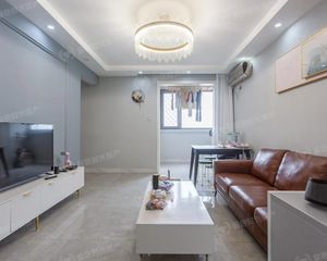 石园北区精装修三居室出售。价格好谈