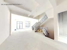 纯别墅社区,小区中间位置,楼间距大