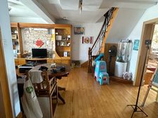 中兴小区4室2厅2卫南朝向140.0万元/套出售