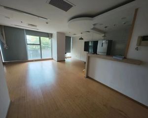 北三环70年典藏版公寓 民用水电 月租13000 4号12号