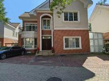 单排 莱蒙湖B户型 大花园 楼间距非常大 随时交付