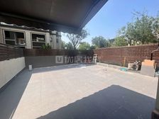 上下四层带前后花园 使用300多平全屋硅草泥 70万装修成本