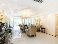 陈经纶九年连读珠江帝景南北通透四居 精装低层满五唯一