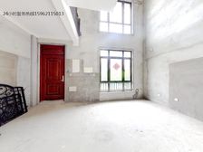 房型联排中间户,南进门南院子,两个车位,门口开阔