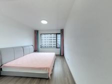 次新小区 绿城品质物业 户型方正 南北通 生活交通方便