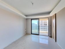 小区,精装修,拎包入住。小区环境优美,临植物园