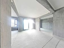 雅戈尔海晏府,139平凤凰楼层9楼,中庭安静,毛坯房,诚售