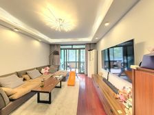 一口价!稀缺黄金楼层,一梯两户,得房率高达百分之80以上