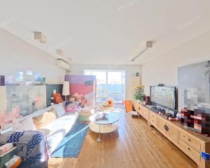 天时名苑 紧挨北苑地铁万达 三阳开泰全明格局落地大窗 不临街